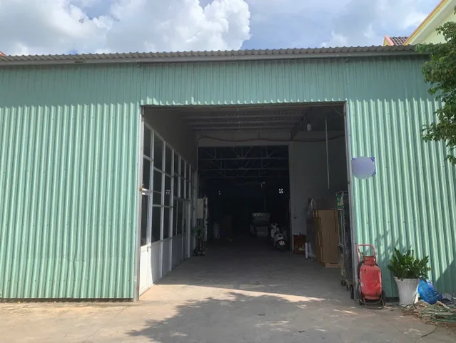 Kho xưởng 400m2 nở hậu, góc 2MT Nguyễn Hữu Trí, Tân Bửu, Bến Lức, Long An, giá 14 tỷ