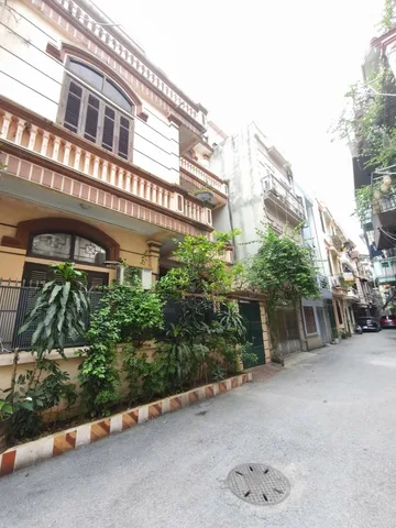 VIP PHÂN LÔ Ô TÔ TRÁNH DỪNG ĐỖ-KINH DOANH-HÀO NẤM-ĐỐNG ĐA-DT 75M2  4 TẦNG MT 9M-GIÁ 31.5 TỶ