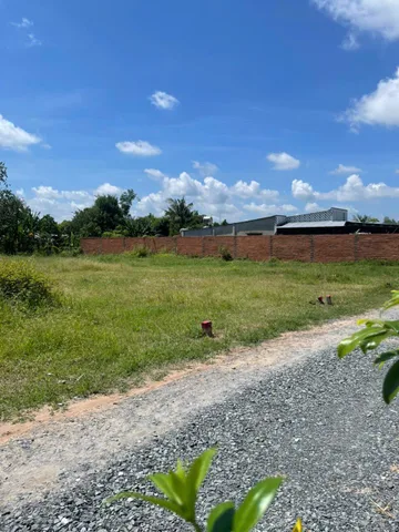 Bán nhanh 185m2 đất cách KCN Thành Công 1km. Có 136m2 thổ cư.