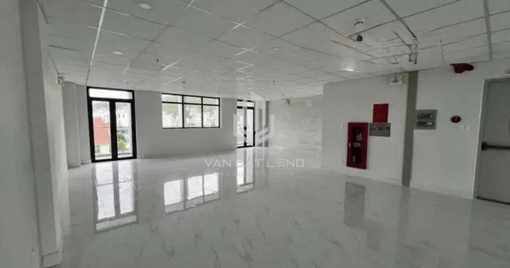 🏢 CHO THUÊ TÒA NHÀ 6 TẦNG HOÀNG HOA THÁM – 1.215M² SÀN – GIÁ 120 TRIỆU/THÁNG 🔥