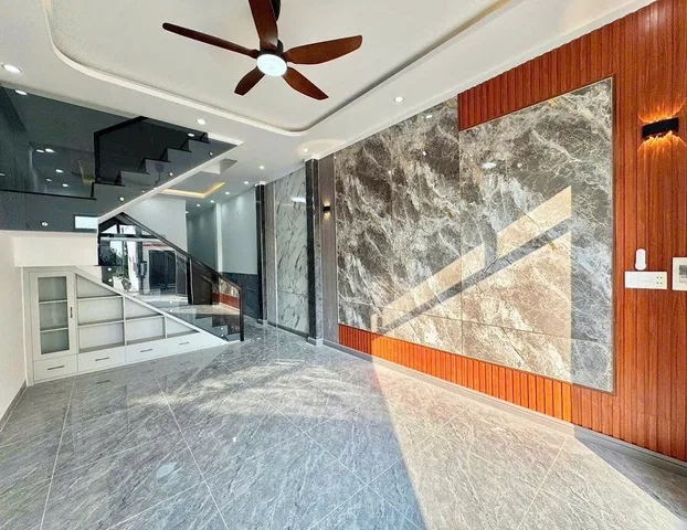 BÁN NHÀ SỔ HỒNG RIÊNG THỔ CƯ HOÀN CÔNG-NGAY VÒNG XOAY CỔNG 11 BIÊN HÒA