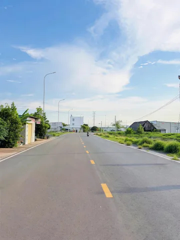 Cần bán gấp đất thổ cư TP. Đồng Nai, 2000m2, full thổ cư, đường nhựa 32m,
