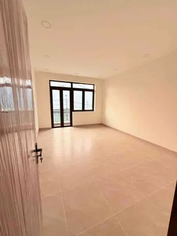 BÁN NHÀ ĐẸP HẺM XE TẢI TRÁNH GẦN CHỢ NGÃ BA BẦU 80M² 3 TẦNG 5,9 TỶ KẾ TÔ KÝ