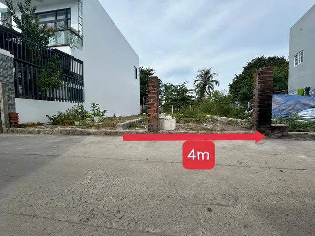 Bán Đất 67m2 có sẵn 51.5 m2 thổ cư giá 2.6 tỷ tại Đường 2/4 Phường Vạn Thắng Thành phố Nha Trang Khánh Hòa