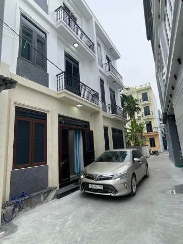 🔥 2 CĂN NHÀ 3 TẦNG MỚI TINH – FULL NỘI THẤT – Ô TÔ ĐỖ CỬA NGÀY ĐÊM – CHỈ 2TY600