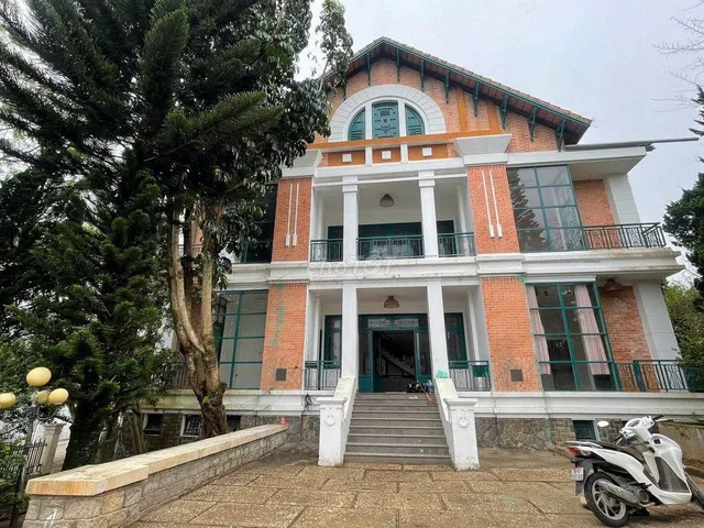 Cho thuê villa 880m2 giá 48 triệu/tháng tại Thành phố Đà Lạt Lâm Đồng
