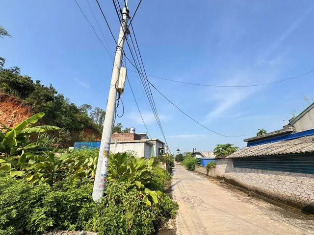 Bán Đất 74.8m2 giá 580 tr tại - Kỳ  đường liên thôn thông các ngả.l/h:076.231.9990 e Thúy