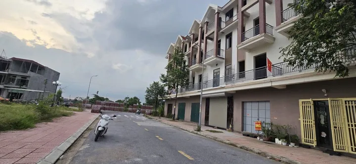Bán Nhà riêng 76.5m2 có sẵn 76.5 m2 thổ cư giá 5.25 tỷ tại - Chọn - Phường Vạn An Thành phố Bắc Ninh Bắc Ninh