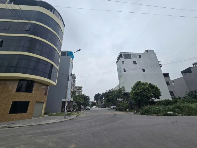 😀😀 Bán Lô góc Làn 2 Nguyễn Quyền Đại Phúc 
💫DT 95 m2 💫mặt 15 m