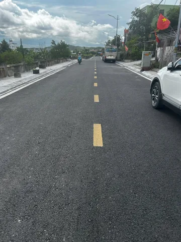 Bán Đất 200.5m2 có sẵn 110.1 m2 thổ cư giá 5.1 tỷ tại mặt Đường Lương Văn Can ( mới)  Phường Giếng Đáy Thành phố Hạ Long Quảng Ninh