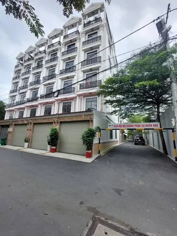 Bán Nhà xây sẵn 1 trệt 3 lầu, giá 7-8 tỷ,cách cầu Bình Triệu 2km,sổ sẵn NH cho vay 70% giá trị nhà
