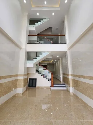 Bán Nhà xây sẵn 1 trệt 3 lầu, giá 7-8 tỷ,cách cầu Bình Triệu 2km,sổ sẵn NH cho vay 70% giá trị nhà