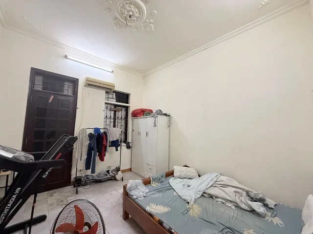 Bán Nhà riêng 80m2 có sẵn 80 m2 thổ cư giá 16.9 tỷ tại Đường Bát Khối Phường Long Biên Phường Ba Đình Hà Nội