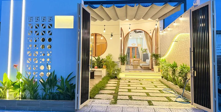 Nhà cấp 4 ngang 6.5m gần bờ kè Bửu Long – Xinh lung linh, 2 mặt tiền thoáng đãng
