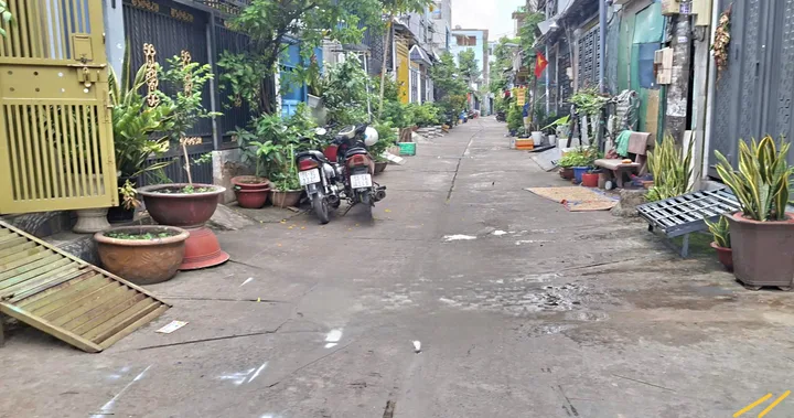 Bán nhà Hương lộ 2, ngang 5m, hẻm xe tải, chỉ hơn 6t