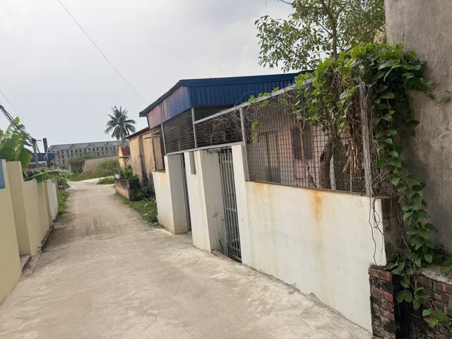 Bán Đất 61m2 có sẵn giá 1.6 tỷ tại Hoa Động ngõ ô tô ngay hoàng huy green.l/h:076.231.9990 e Thúy