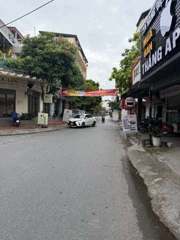 Bán Nhà riêng 320m2 có sẵn 2 Kiốt kinh doanh và 1 nhà 3 tầng tại Yên Lãng- Xã Yên Trung Huyện Yên Phong Bắc Ninh