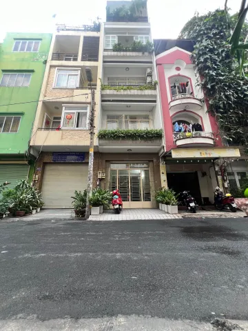 NHÀ 5 TẦNG – 64M² – HẺM 8M THÔNG – LÝ THƯỜNG KIỆT – GẦN KHU THỂ THAO PHÚ THỌ