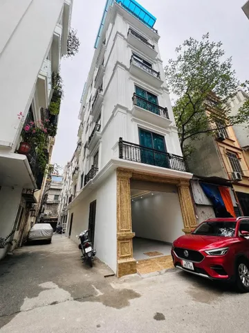BÁN SIÊU PHẨM PHÂN LÔ KINH DOANH VIP NHẤT QUẬN CẦU GIẤY-3 MẶT Ô TÔ TRÁNH -DT 70M2 7 TẦNG MT 15M-GIÁ 31.9 TỶ