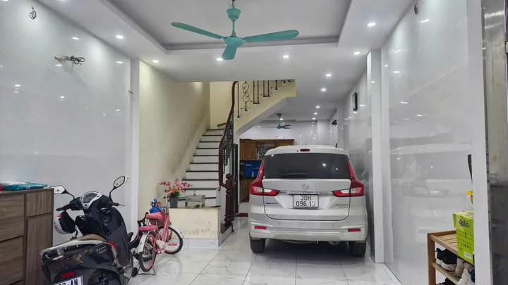 CHO THUÊ NHÀ NGUYÊN CĂN LIỀN KỀ KIẾN HƯNG, HÀ ĐÔNG – FULL NỘI THẤT, NHẬN NHÀ NGAY