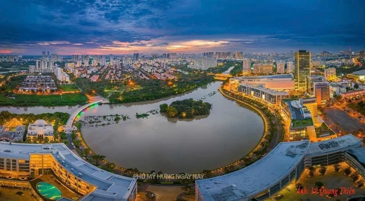 Bán Đất 618m2 có sẵn 618 m2 thổ cư giá 185 tỷ tại Phường Tân Phong Quận 7 TP. Hồ Chí Minh