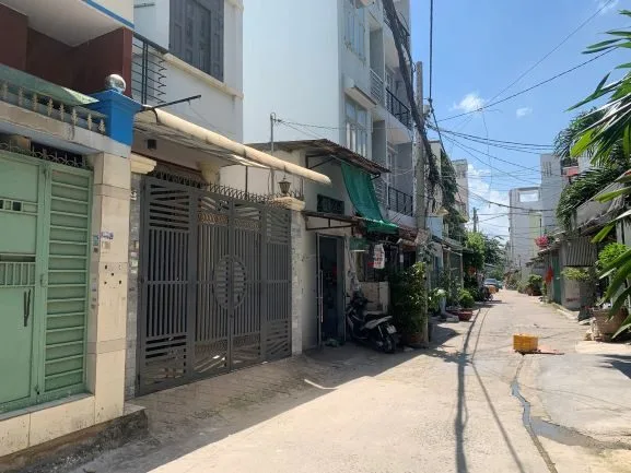 Bán Nhà riêng 80m2 có sẵn 78.9 m2 thổ cư giá 8.5 tỷ tại Đường Hương Lộ 3 Phường Bình Hưng Hòa Quận Bình Tân TP. Hồ Chí Minh