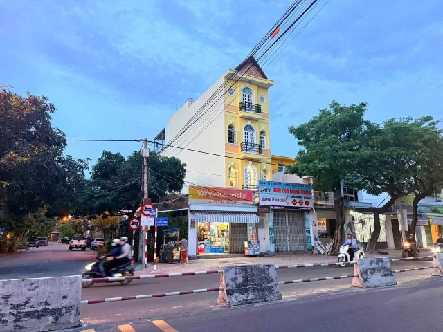 Bán căn góc 3 Măt tiền kinh doanh 125m2 có sẵn 125 m2 thổ cư tại Đường Lê Hồng Phong Phường Phước Long Thành phố Nha Trang Khánh Hòa