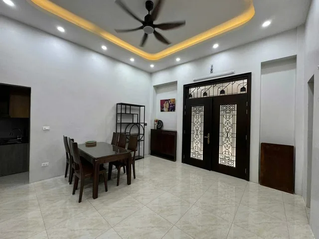 CHO THUÊ NHẢ RIÊNG ĐƯỜNG ĐÊ LA THÀNH NHỎ, ĐỐNG ĐA, NHÀ ĐẸP Ở LUÔN