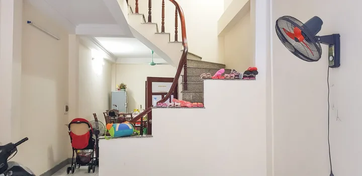 Cho thuê nhà ngõ 180 ĐÌNH THÔN, Nam Từ Liêm. 16 triệu/tháng. Ưu tiên: Hộ gia đình, Văn Phòng, KD Onl, Lớp học...