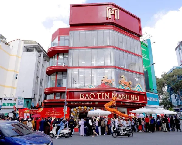 BÁN TÒA NHÀ BẢO TÍN MẠNH HẢI | VÒNG XOAY CỐNG QUỲNH | GẦN PHỐ BÙI VIỆN | GIÁ 280 TỶ