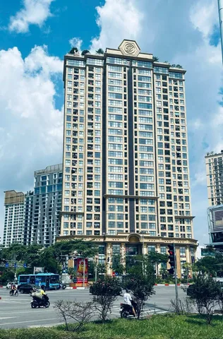 Cho THUÊ CĂN HỘ CHUNG CƯ ĐƯỜNG VÕ CHÍ CÔNG. TÂY HỒ. 70M2 - 2PN -2VC.