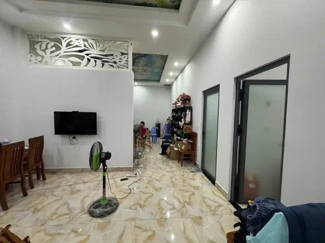 BÁN NHÀ QUận 2 căn góc gần Nguyễn Tuyển full thổ 273,4m2 mặt tiền đường 20M, có nguồn thu