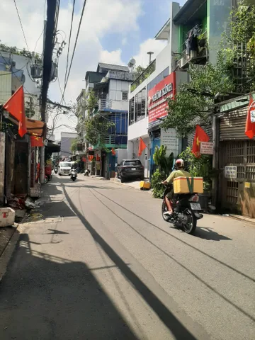 NHÀ MỚI Ở NGAY - NGAY LÝ THƯỜNG KIỆT - THIÊN PHƯỚC - 43M2 - NHÀ 3 PHÒNG NGỦ CHỈ 6TY NHỎ. GẦN ĐẠI HỌC BÁCH KHOA VÀ KẾ BÊN KHU CƯ XÁ LỮ GIA