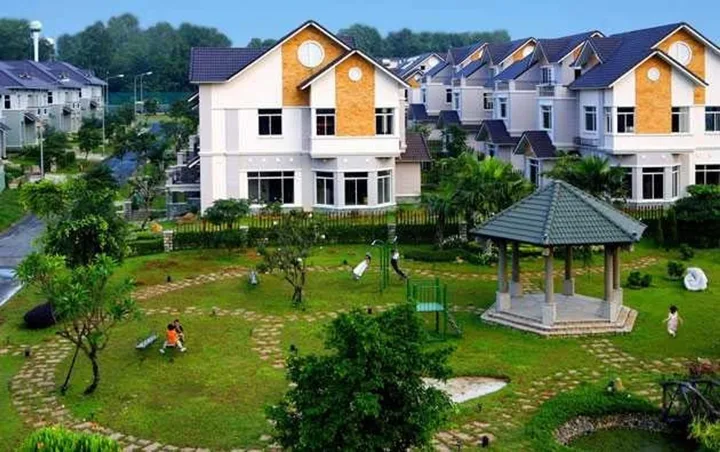 BÁN ĐẤT KHU BIỆT THỰ THẢO NGUYÊN, LONG BÌNH , QUẬN 9 , 516m2 , CHỈ 30 TỶ.