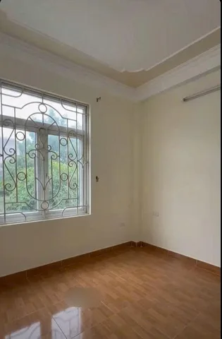 Cho thuê nhà nguyên căn trong ngõ, gần ngõ 605 đường Phạm Văn Đồng, Quận Cầu Giấy