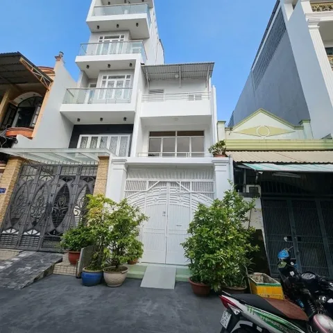 🔥 CHỈ 𝟵𝟎𝐓𝐑/𝐌² – HÀNG HIẾM KHU VỰC 🔥

🏡 4x22m • chính chủ lâu năm • chưa từng qua đầu tư
🚗 Hẻm 8m xe hơi quay đầu • cách MT Thạch Lam chỉ 20m
📕 Không lộ giới, không quy hoạch, không lỗi phong thủy
⚡ Mua ở hay làm CHDV đều quá đẹp (391)
💰 90/m2  ch