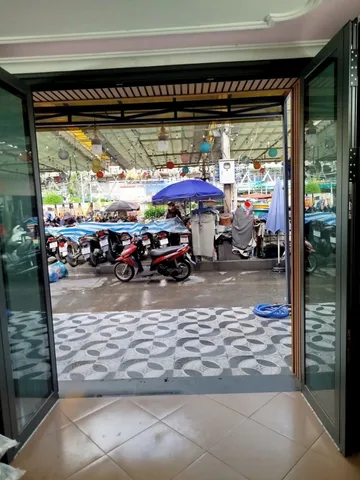 Mặt Tiền chợ Nguyễn lâm , tiện Kd buôn bán đa ngành nghề