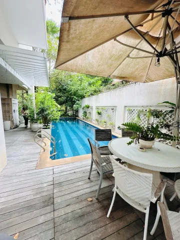 BÁN BIỆT THỰ ĐƯỜNG TÊN LỬA 528M² – LÔ GÓC 2 MẶT TIỀN – HỒ BƠI RIÊNG – 3 TẦNG
