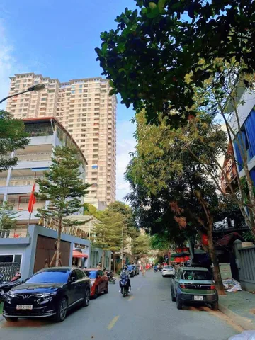 BÁN SIÊU BIỆT THỰ  ĐƠN LẬP VIP NHẤT MẶT PHỐ CÓ THỌ THÁP-CẦU GIẤY- 190M2 4 TẦNG MT 15M-GIÁ 89.9 TỶ