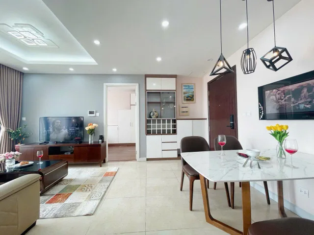 Bán gấp CH 2PN 72m2 Vinhomes D'Capitale tầng trung tòa C6, full đồ Giá 8 Tỷ TL