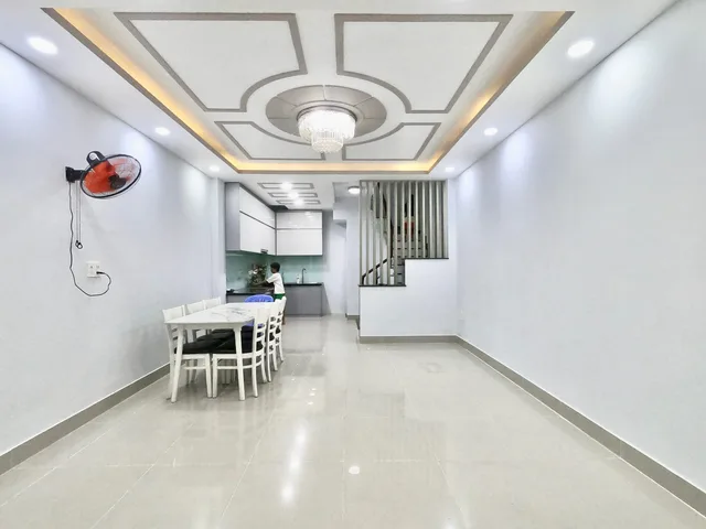 Ngay CV Gia Định - BV 175, khu phân lô cao tầng, xe hơi ngủ nhà, 5 tầng, 4.1 x 11, giá 7.8 tỷ
