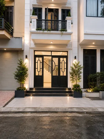 Cho thuê nhà ngõ 180 HOÀNG QUỐC VIỆT, Cầu Giấy. 23 triệu/tháng. Ưu tiên: Hộ gia đình, KD Onl, Văn Phòng, Spa...