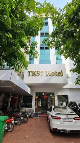 BÁN KHÁCH SẠN 6 TẦNG MẶT TIỀN KD  QUẬN 10, 290M², NGANG LỚN, 40 PHÒNG, KHOÁN 330TR/THÁNG, SHR
