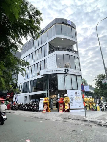 Bán Nhà Mặt Tiền 822 Sư Vạn Hạnh, Phường 12, Quận 10