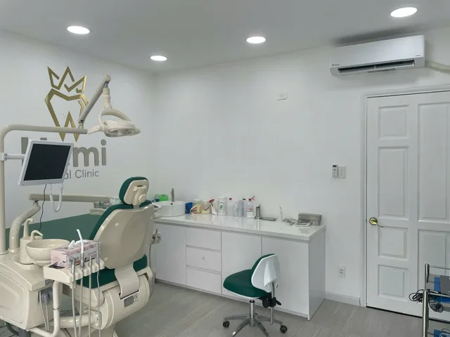 Bán Nhà Mặt Tiền 16-18 Lý Thái Tổ, Phường 2, Quận 3