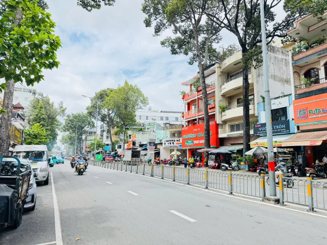 Bán Nhà Mặt Tiền 235 Lê Hồng Phong, Phường 4, Quận 5