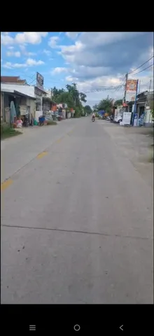 BÁN ĐẤT TRỤC CHÍNH TRUNG TÂM BÌNH THANH – XÃ ĐÔNG SƠN, QUẢNG NGÃI 

📍 Vị trí đẹp ngay trung tâm, cách chợ chỉ vài trăm mét.
🏪 Nằm trên tuyến đường kinh doanh sầm uất nhất khu vực Bình Thanh cũ.
📐 Diện tích 10x25m, đất ở hoàn toàn. Hướng Bắc 
Với diện