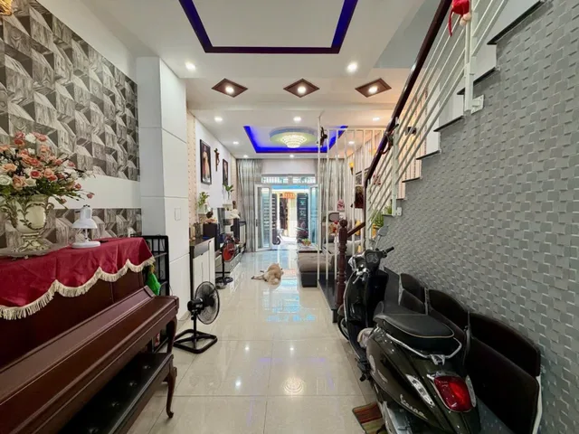 QUANG TRUNG 61M² 3 TẦNG NỞ HẬU HẺM XE HƠI 7.2 TỶ KẾ UBND GÒ VẤP