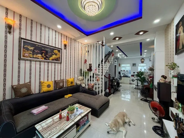 QUANG TRUNG 61M² 3 TẦNG NỞ HẬU HẺM XE HƠI 7.2 TỶ KẾ UBND GÒ VẤP