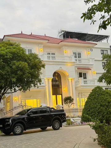 Bán Nhà riêng 360m2 có sẵn 360 m2 thổ cư giá 36 tỷ tại Đường V1 Phường Phước Hải Thành phố Nha Trang Khánh Hòa